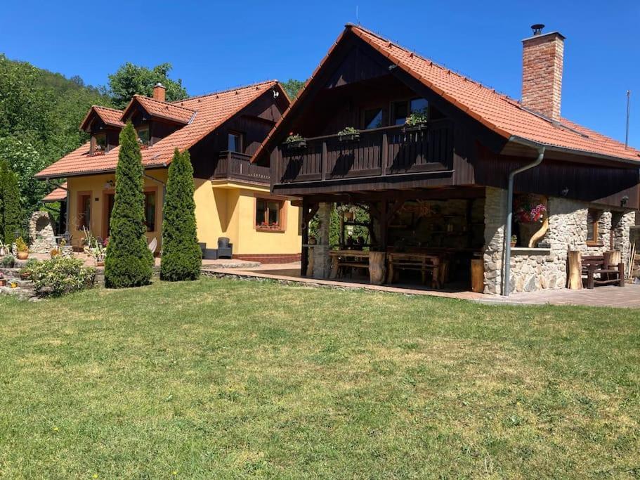 Вилла Stylovy Dum Chlumec Chlumec  Экстерьер фото